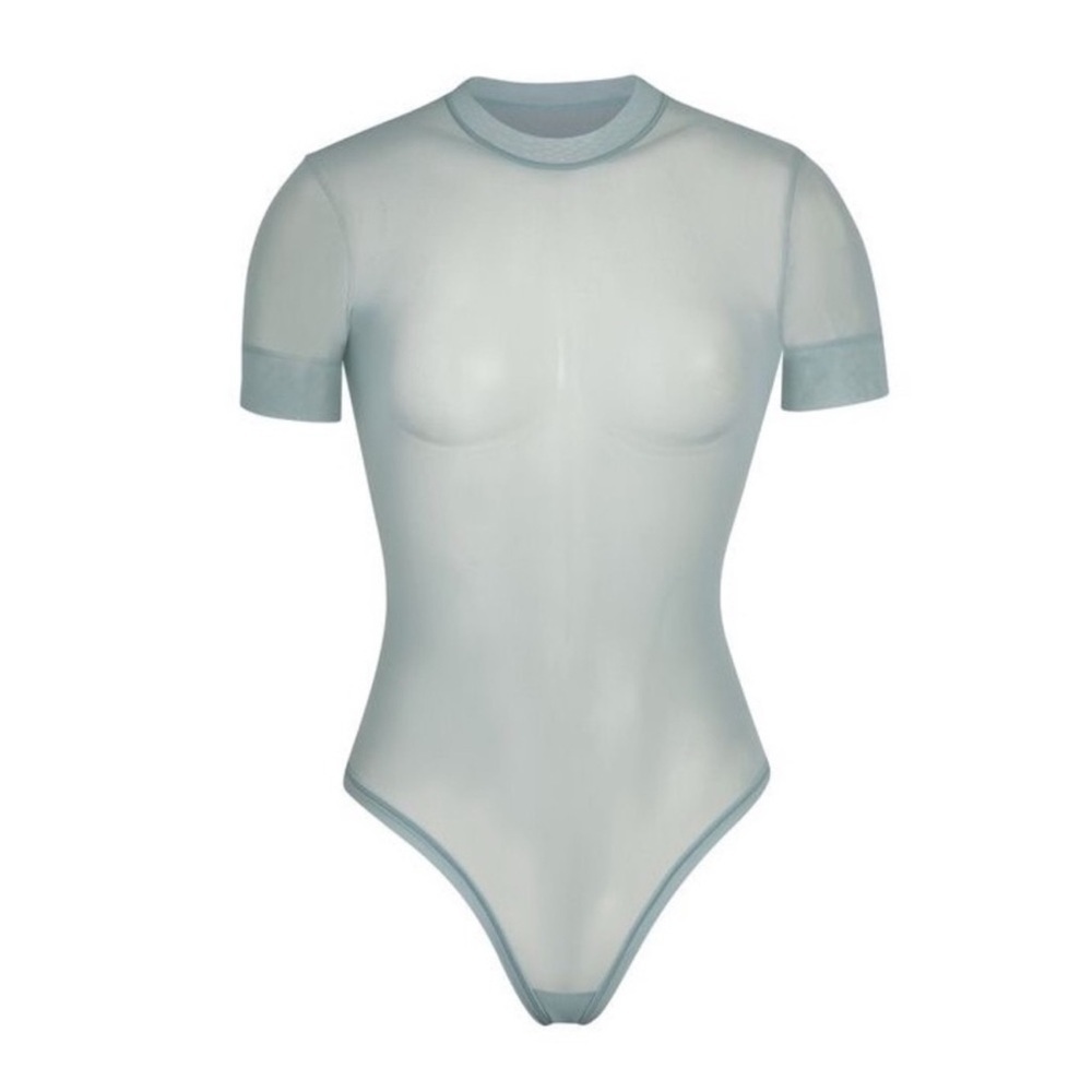 NWT SKIMS Stretch Summer Mesh T-Shirt Bodysuit Sky blue
Sz 2X